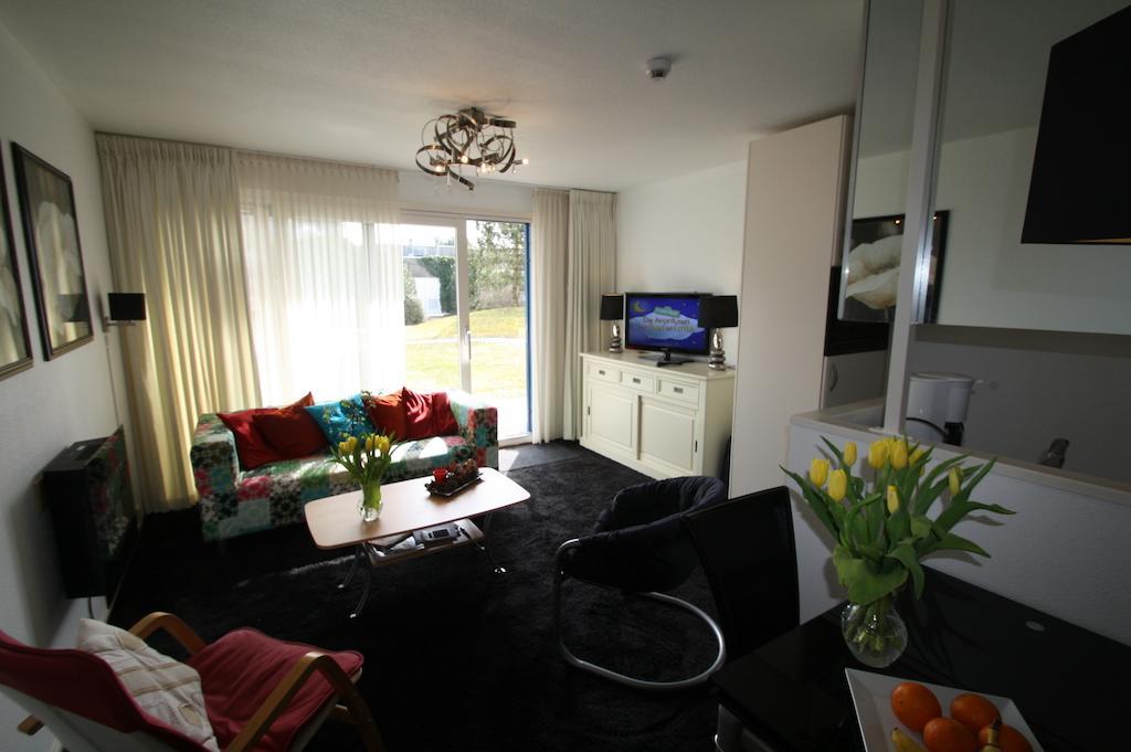 Zeeduin, Met Zonnig Terras - Volledige Keuken- Resort Amelander Kaap, Incl Verwarmd Hotel-Zwembad Nabij Dorp, Duinen En Strand Hollum  Eksteriør bilde